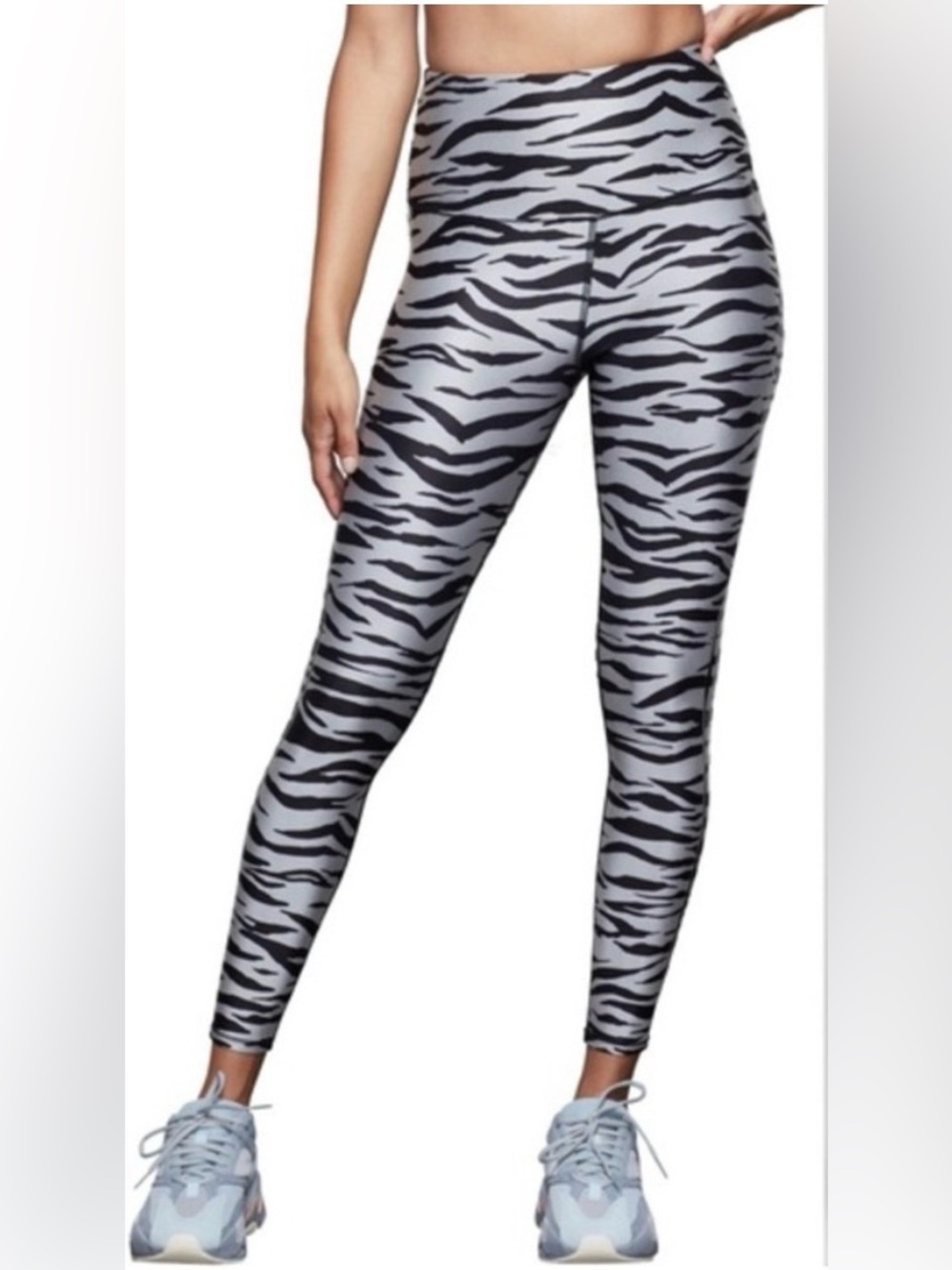 Good American High-Waist Zebra Print Leggings - Silver & Black